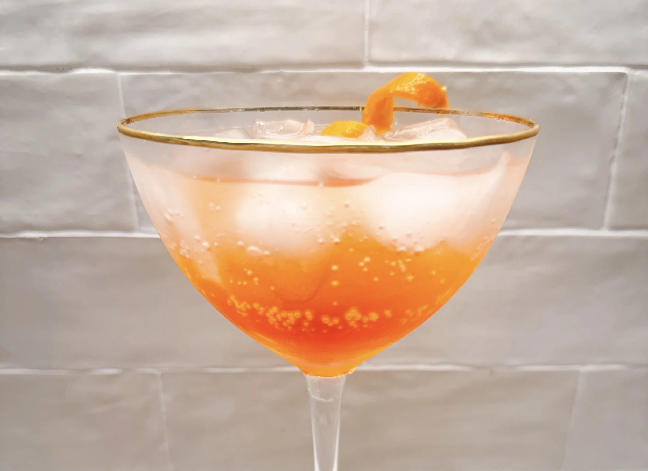 Classic Aperol Spritz Recipe (Easy Italian Cocktail)