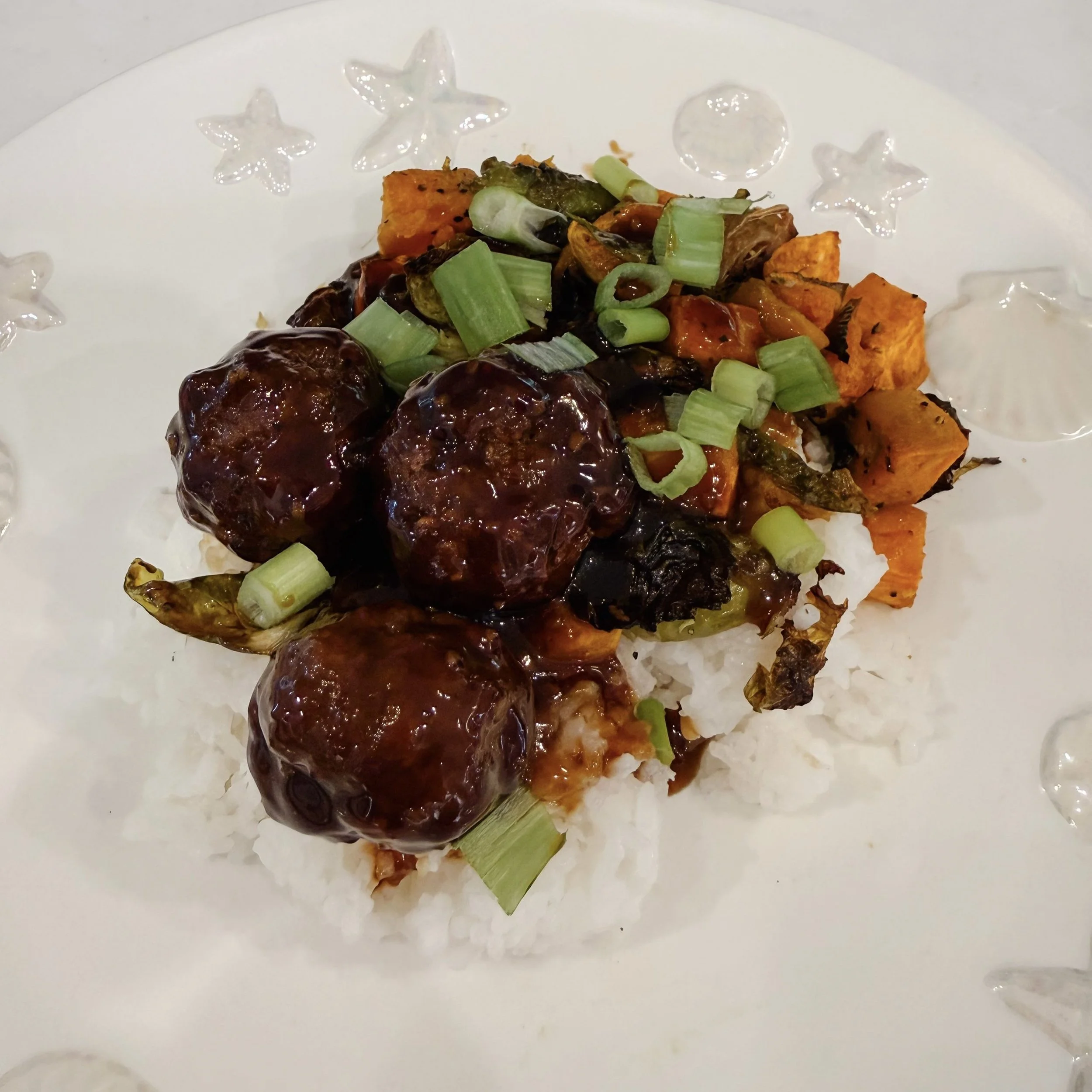 Sweet &amp; Spicy BBQ Meatball Bowl