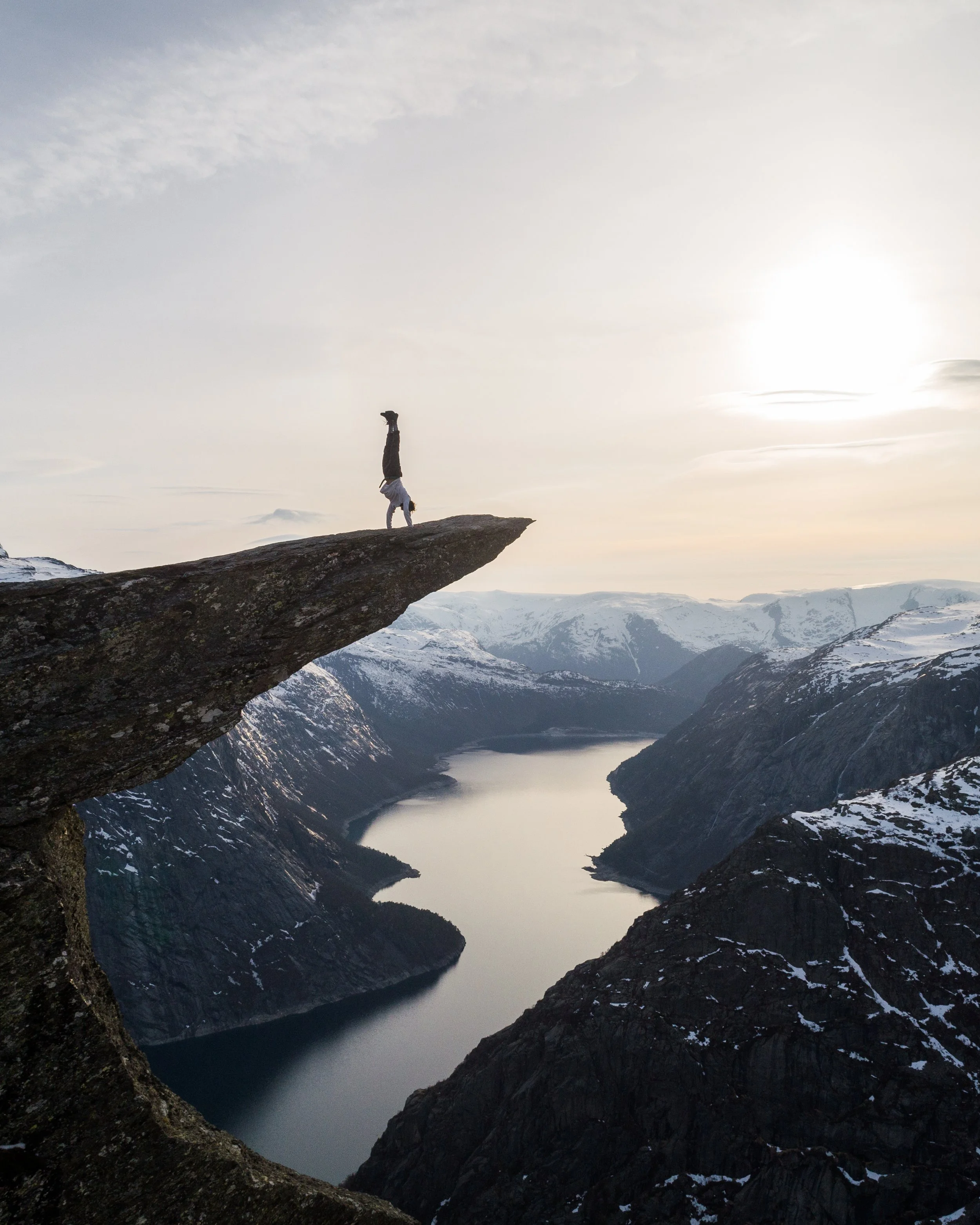 Edvin handstand trolltunga.JPG