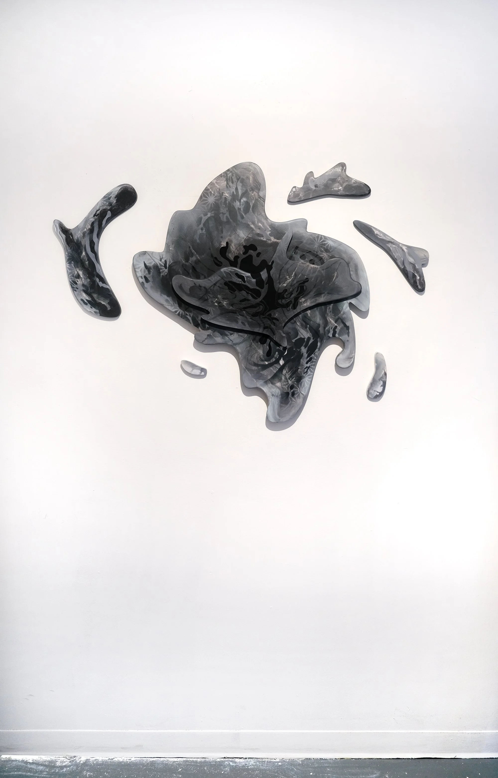 Ambigus (install)
2026
33 × 46 x 2.25 inches (variable)
Acrylic, acrylic mediums, spray paint on
custom-shaped MDF wood panels