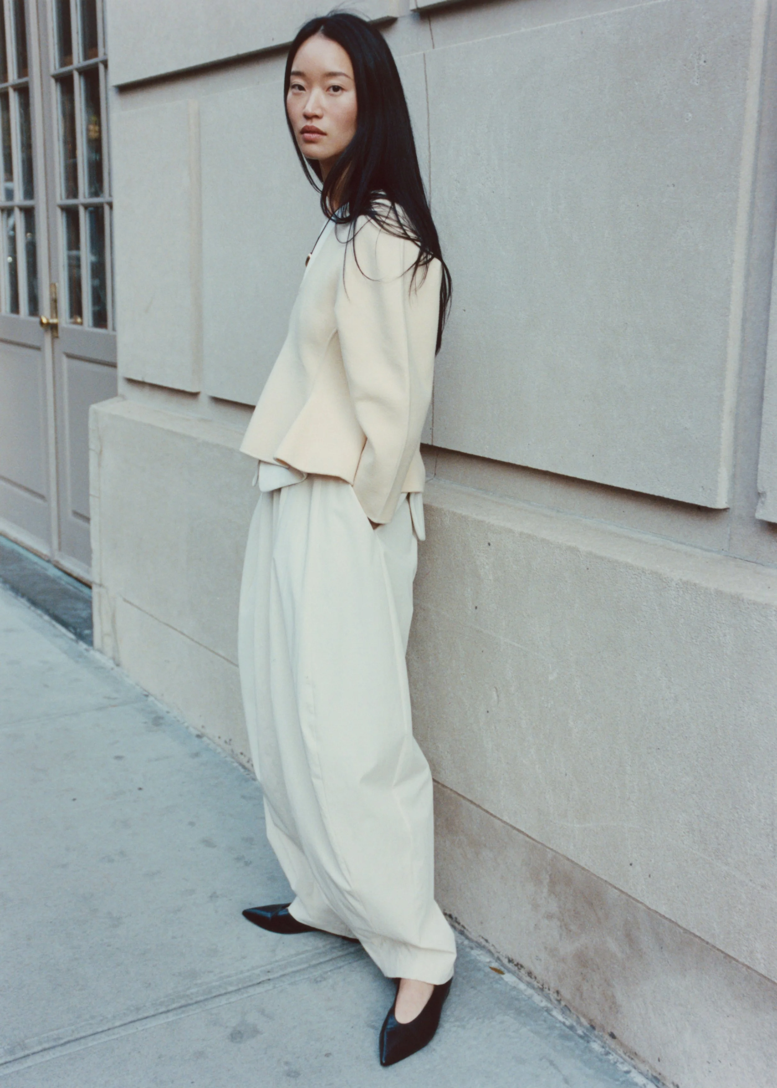 11172025_Parra Black Nappa_Margaux_Film_43.jpg
