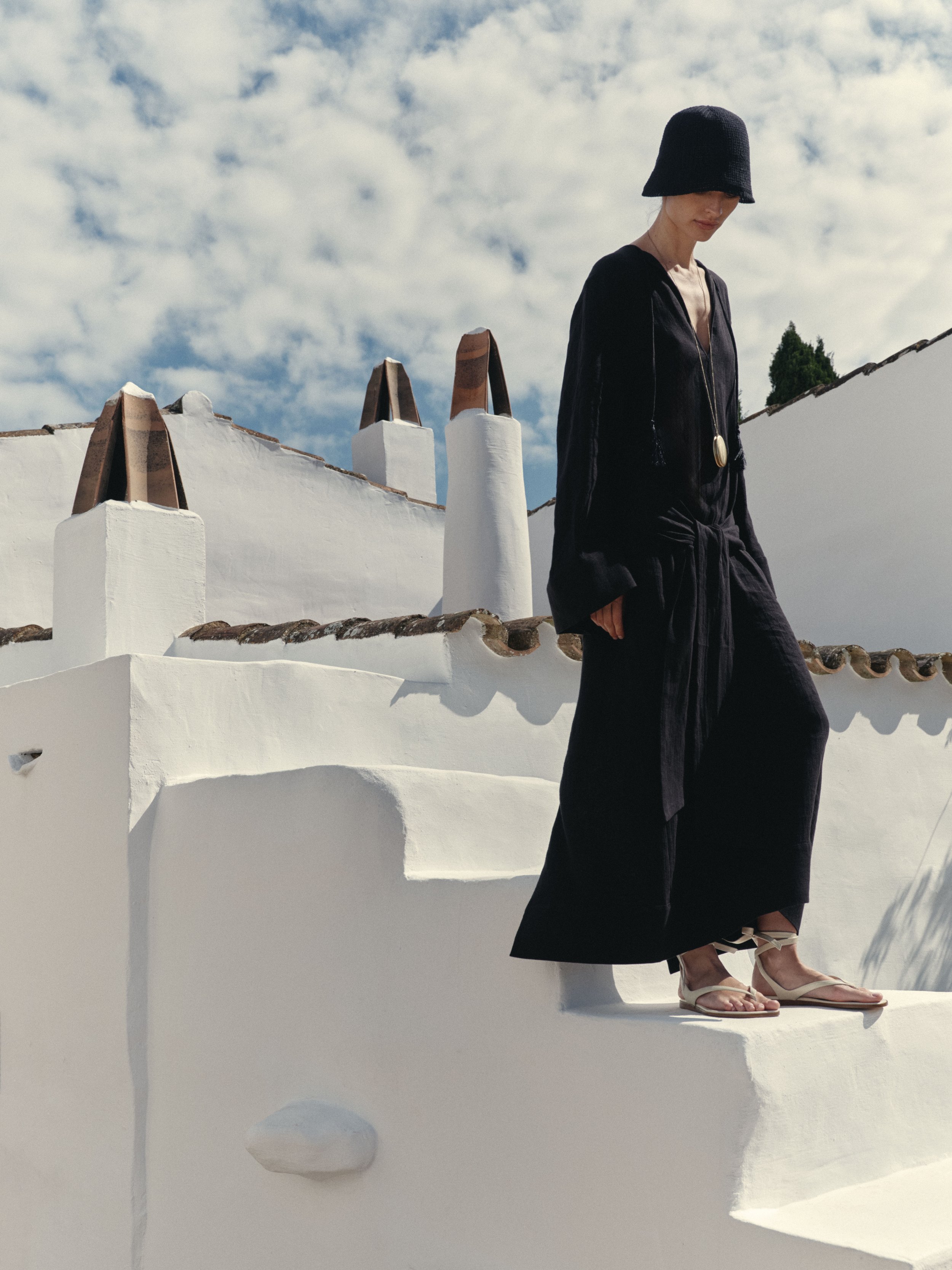 Margaux_HS_LOOK_03_3564.5_Palermo Wrap_Ivoire Nappa.jpg