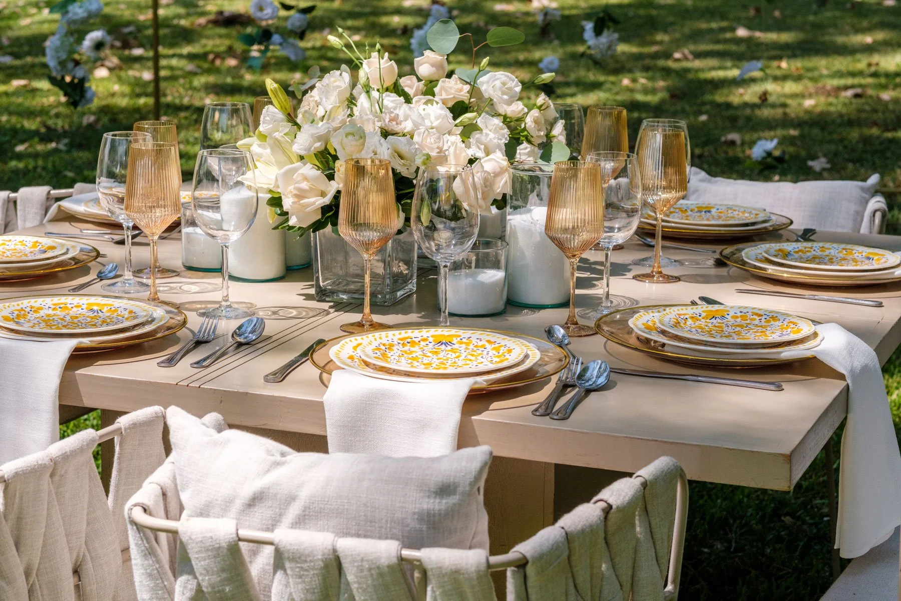 Cuadrada-SillasGris-Setup-01.jpg