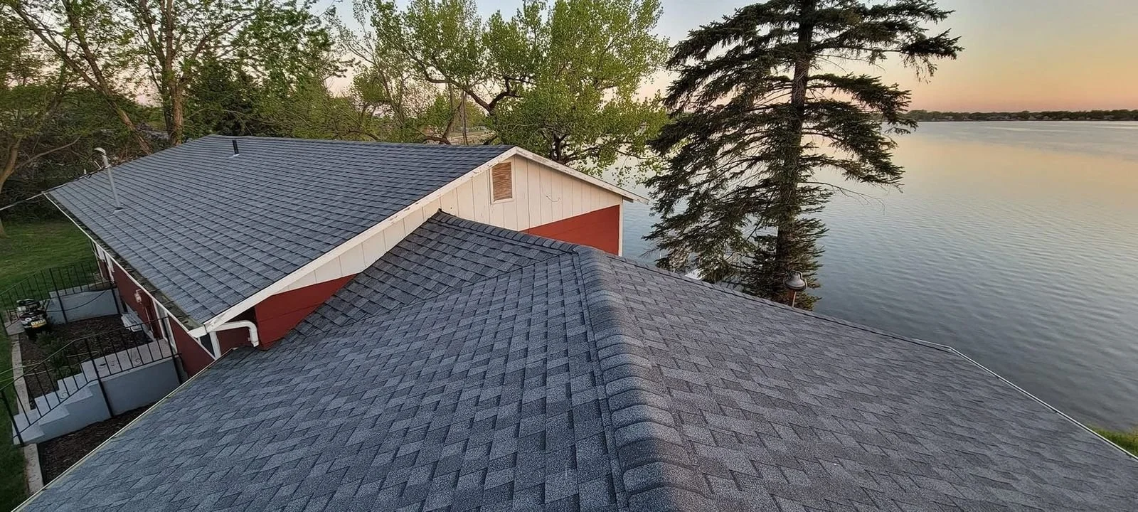 lakefront-roof-replacement-evening-harrisburg-sd.jpeg