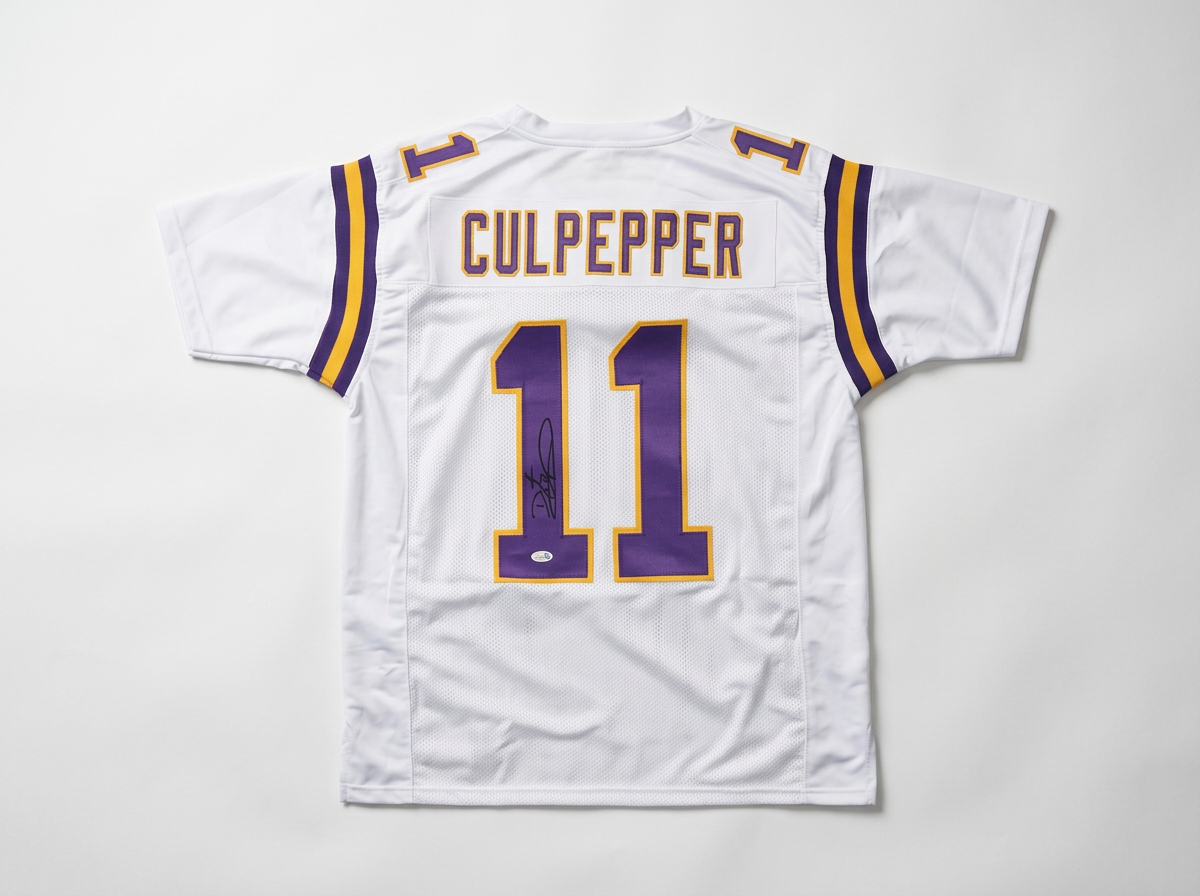 Daunte Culpepper Autographed Jersey (JSA)
