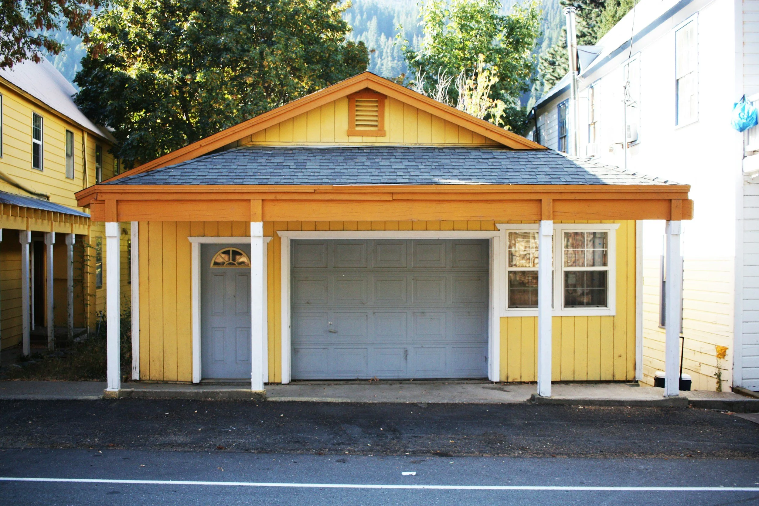Existing detached residential garage suitable for conversion