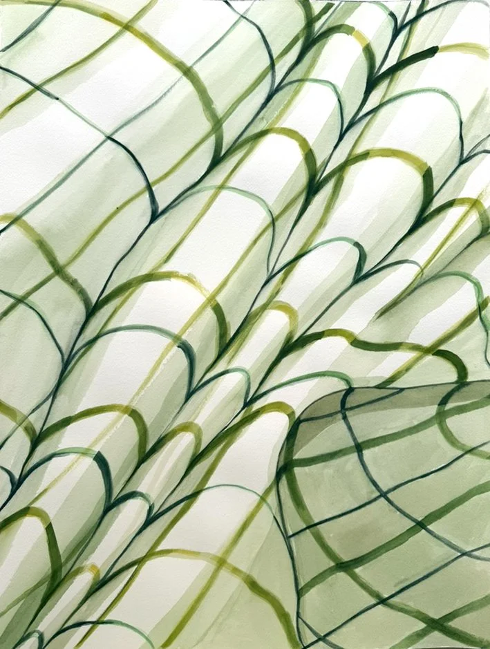 Tela con diseño de líneas curvas verdes y oscuras sobre fondo blanco.