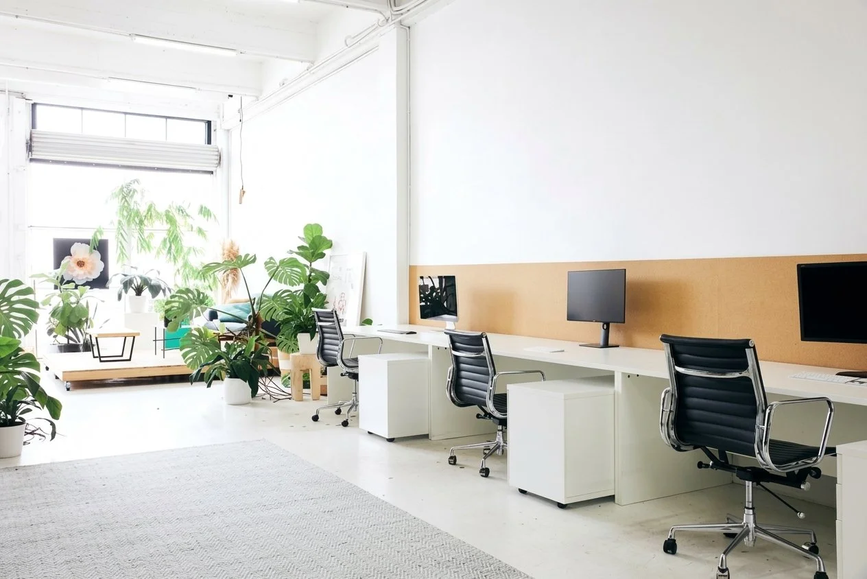 Desks_Downstairs_NorthSpaceStudio_Co-Working.jpg