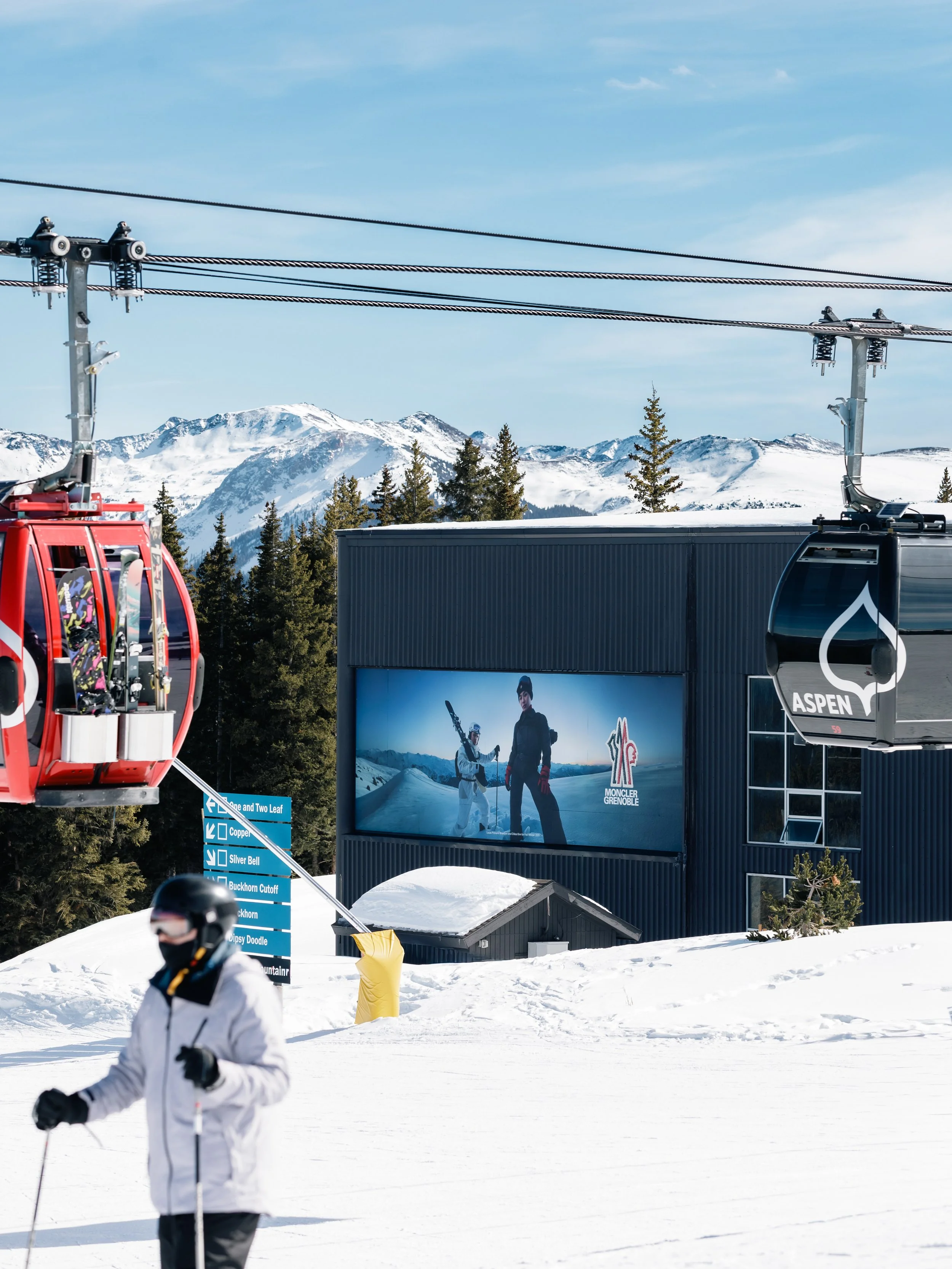 Moncler_Aspen_Billboard_2N1A1410.jpg