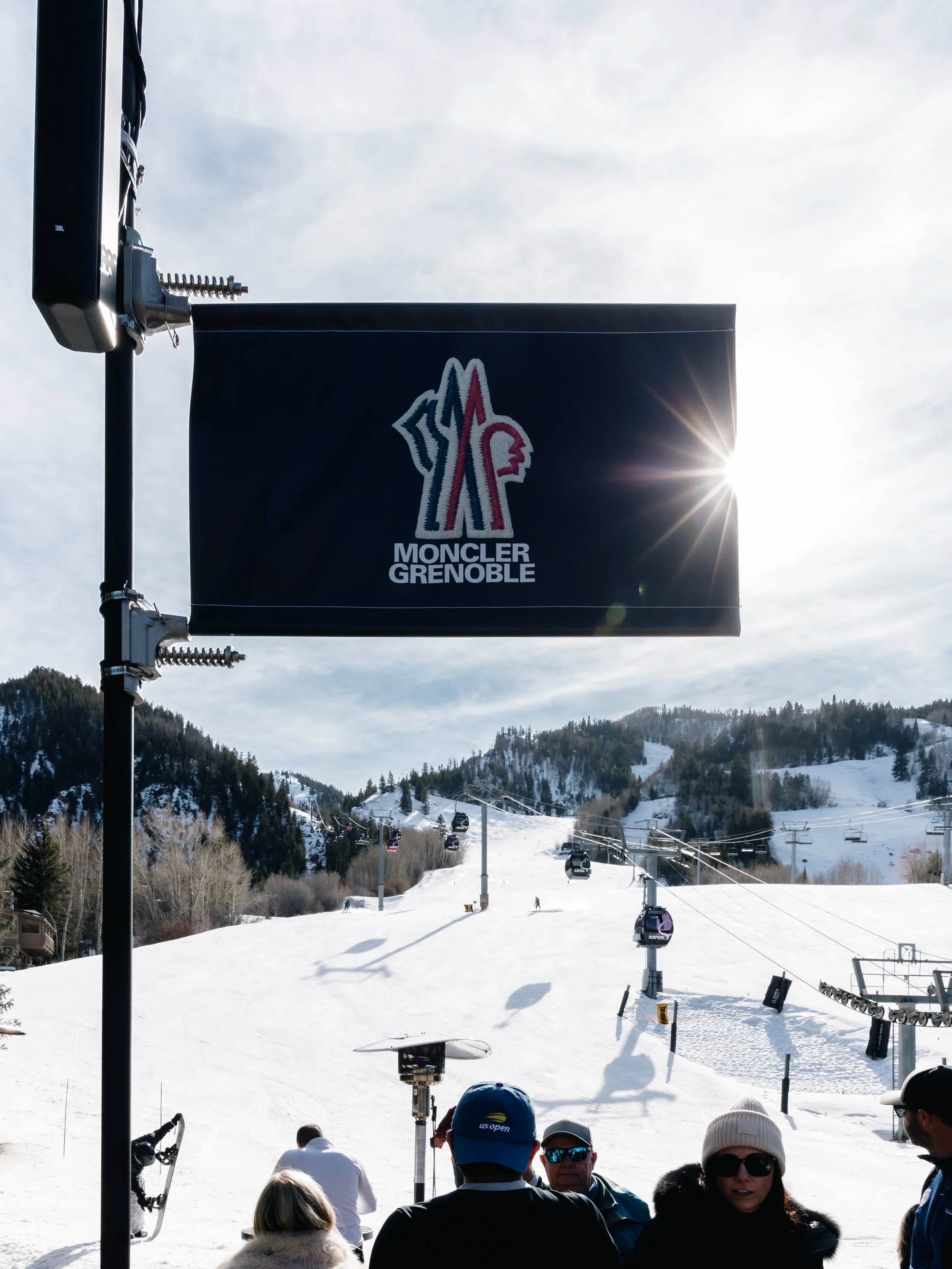 Moncler_Aspen_BaseGondola_2N1A1681.jpg