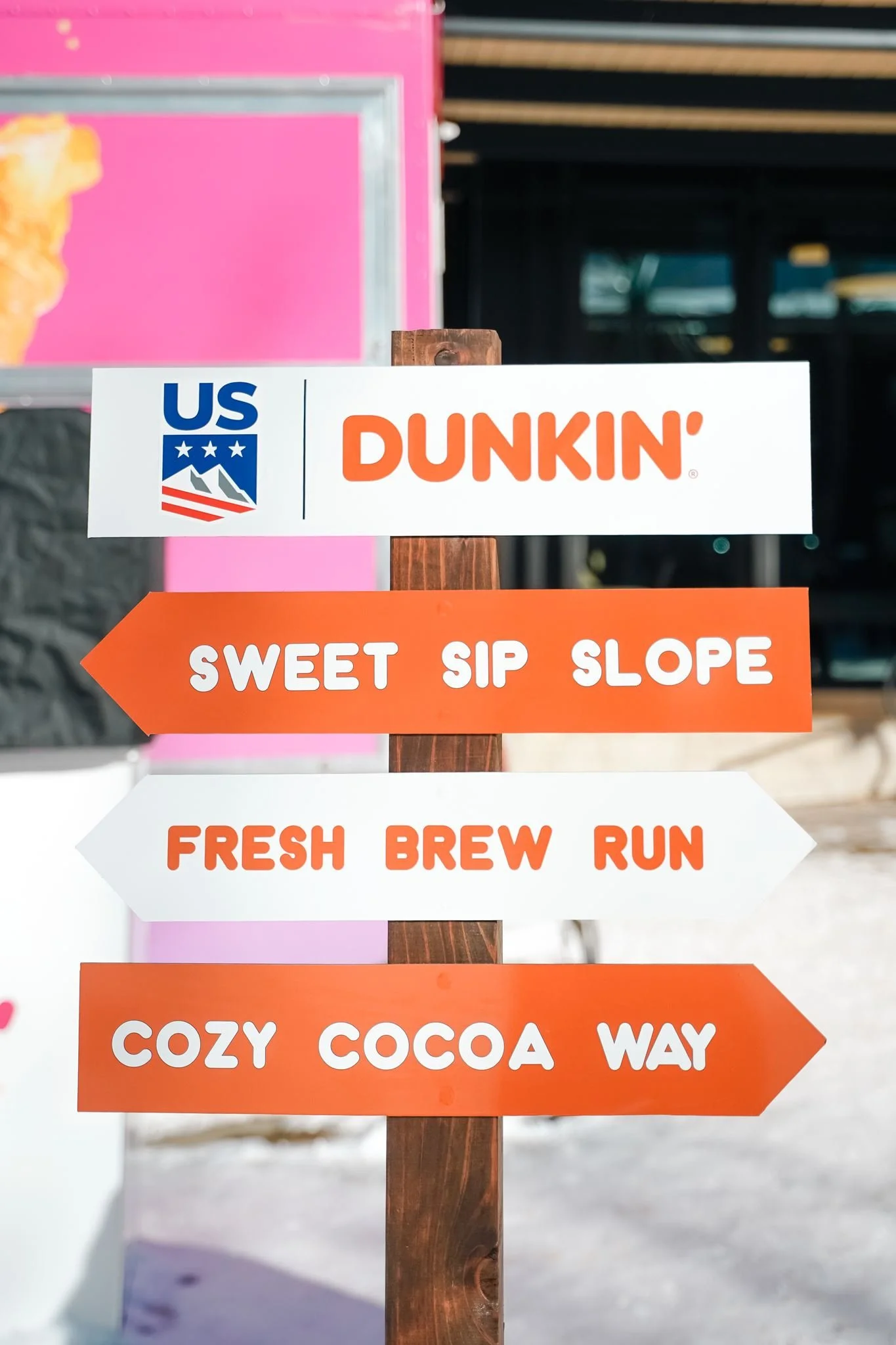 GoWest_Dunkin_PopUp_DSC9803_websize.jpg