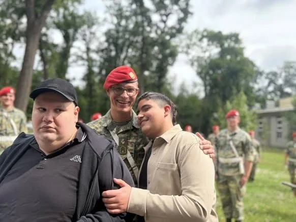Besuch beim Militär 