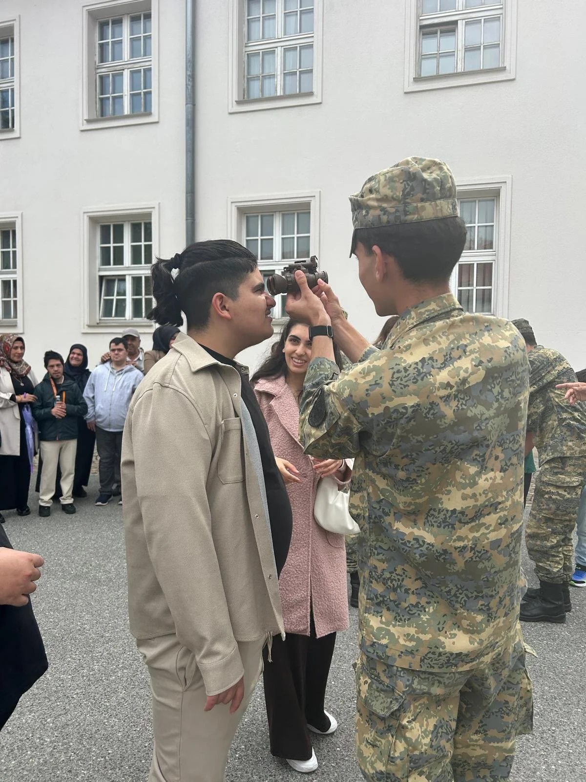 Besuch beim Militär 