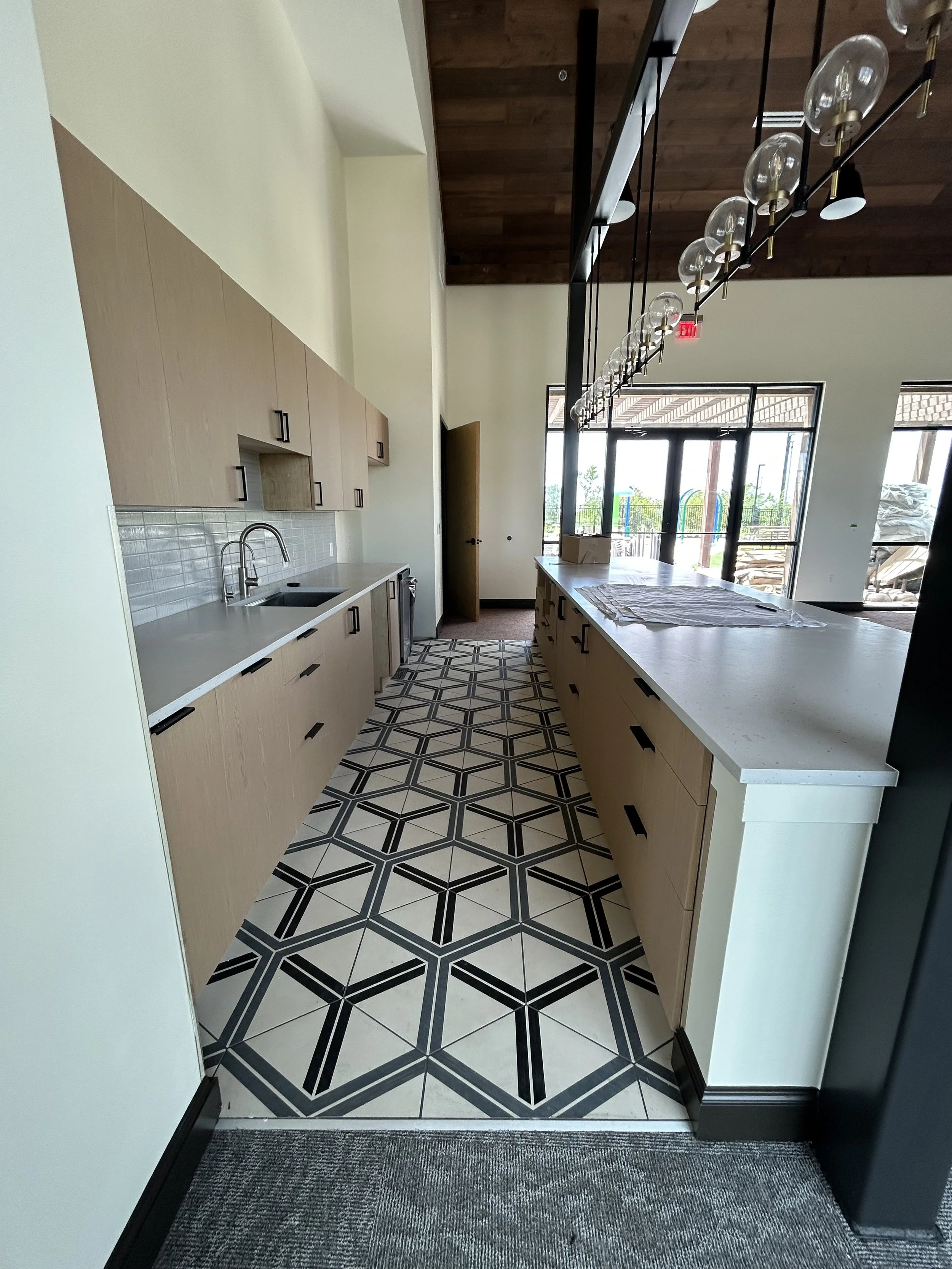We loved getting to built out these custom kitchen cabinets for the Red Bird Amenity Center in San Antonio. They wanted a space that felt inviting for their home owners to enjoy. 