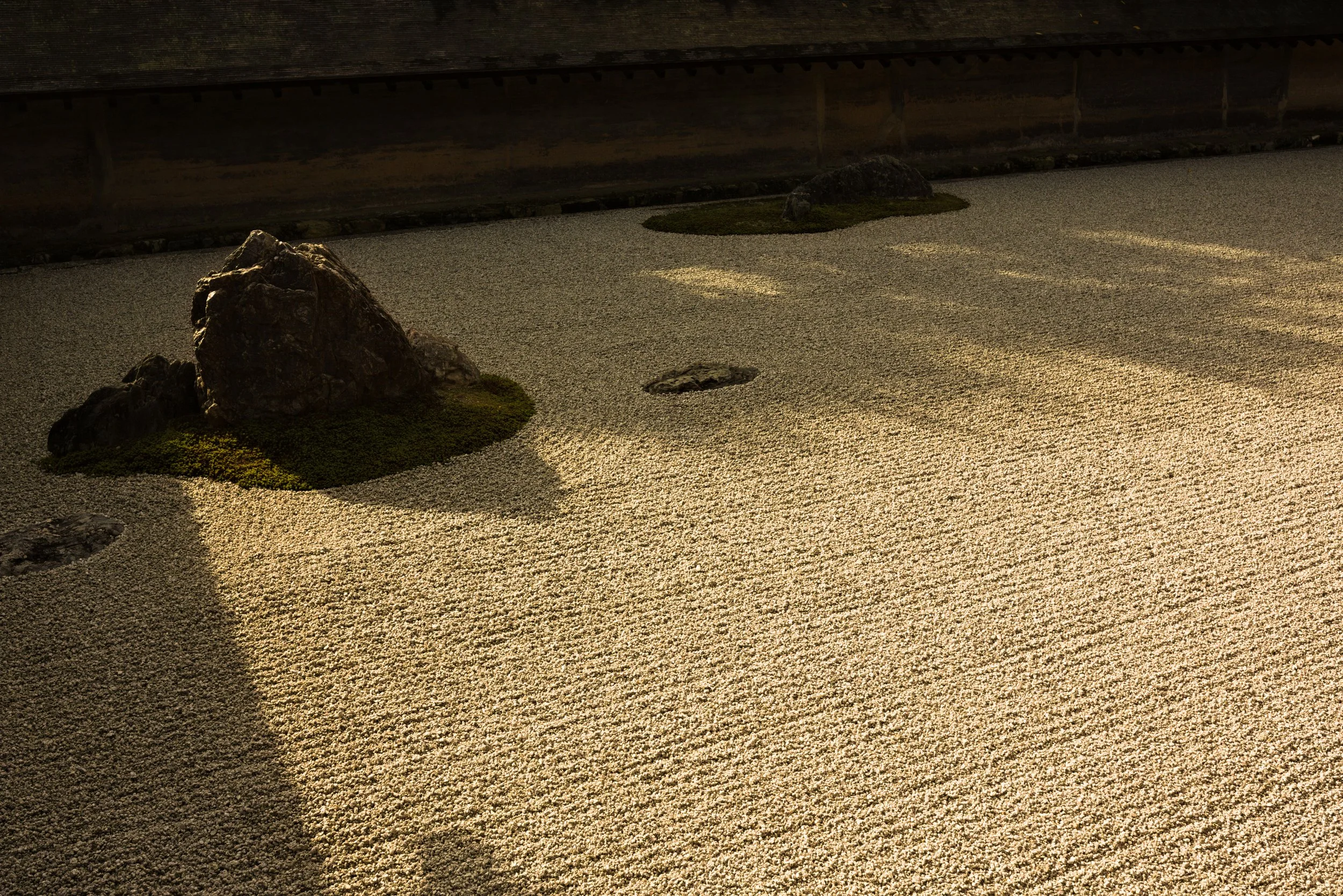 Room to look — Ryōan-ji, Kyoto · 龍安寺