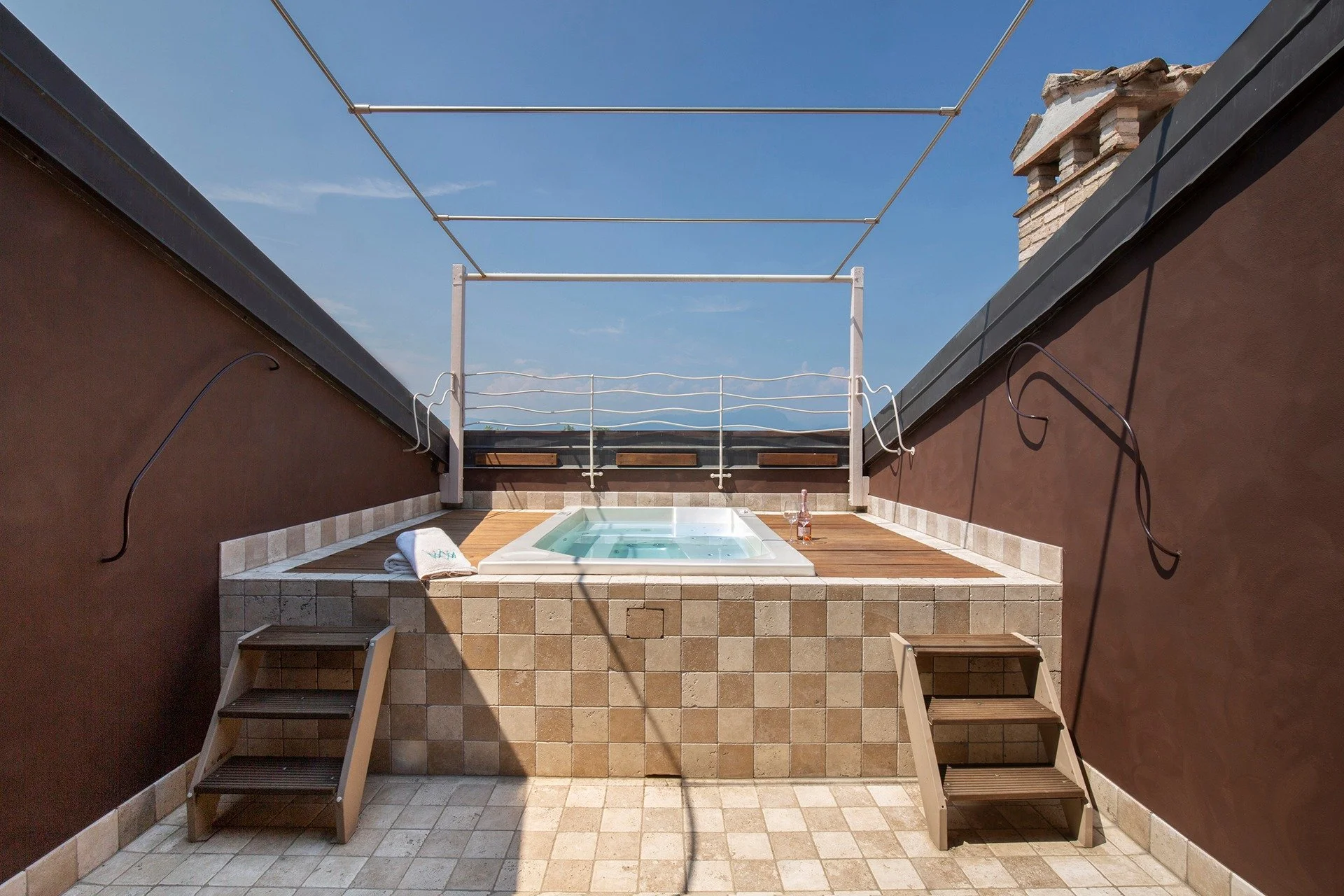 Panoramic terrace with hot tub