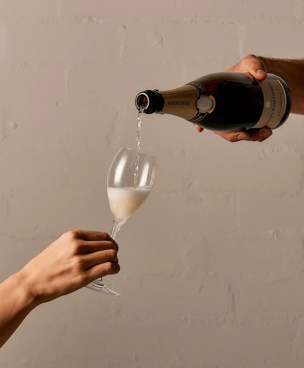 Plumm_Product_Images_PLUMM_Everyday_-_The_Sparkling_Glass_1110_x_1340_3__02027 (1).jpg