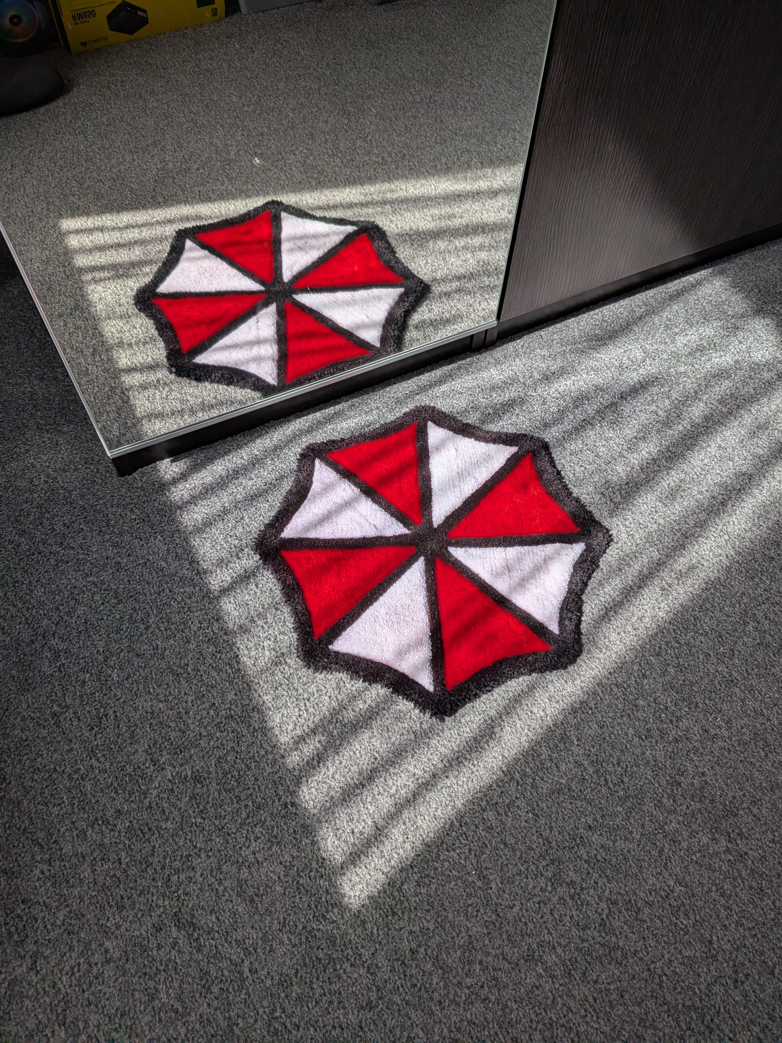Bod.Rug_Umbrella_Image2.jpg
