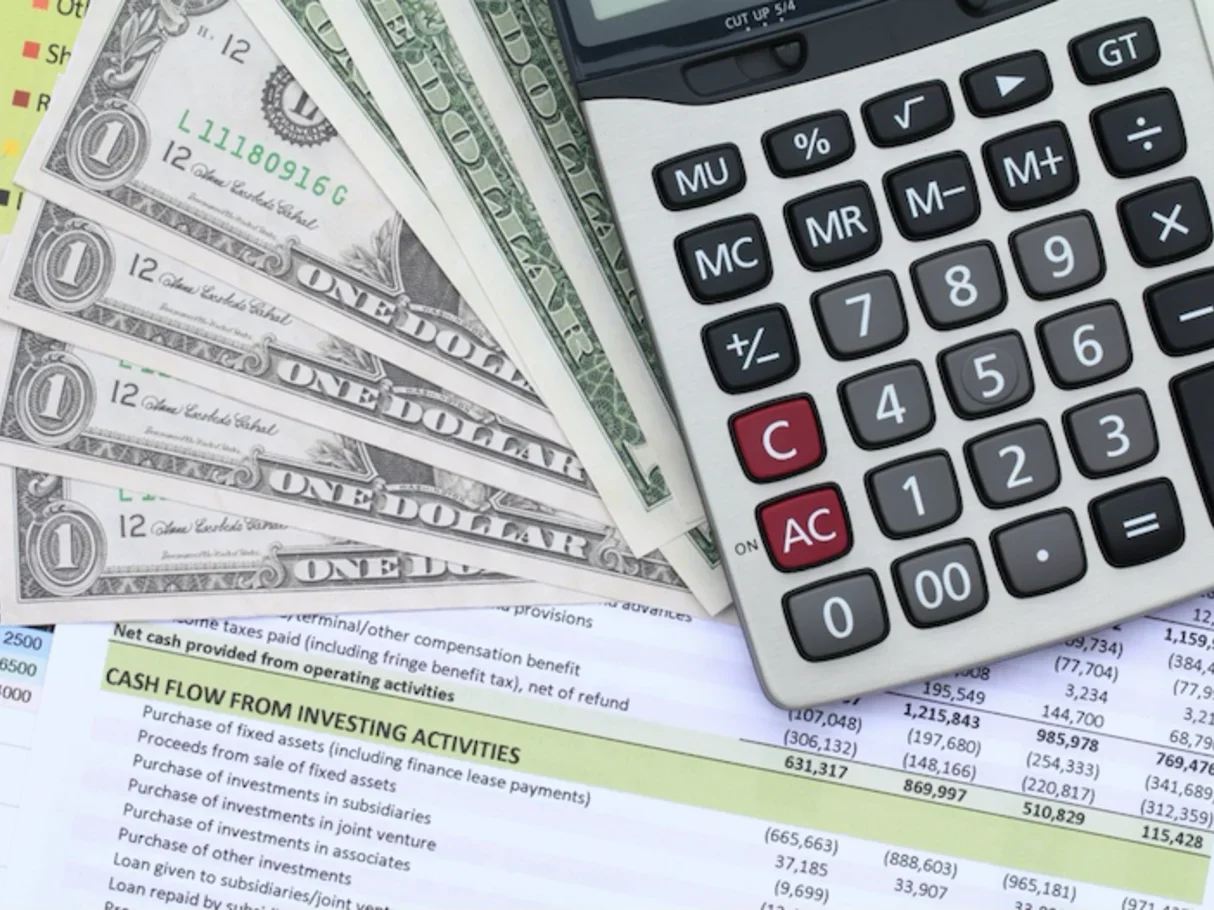 How to Calculate the Cash Flow on Investment Properties