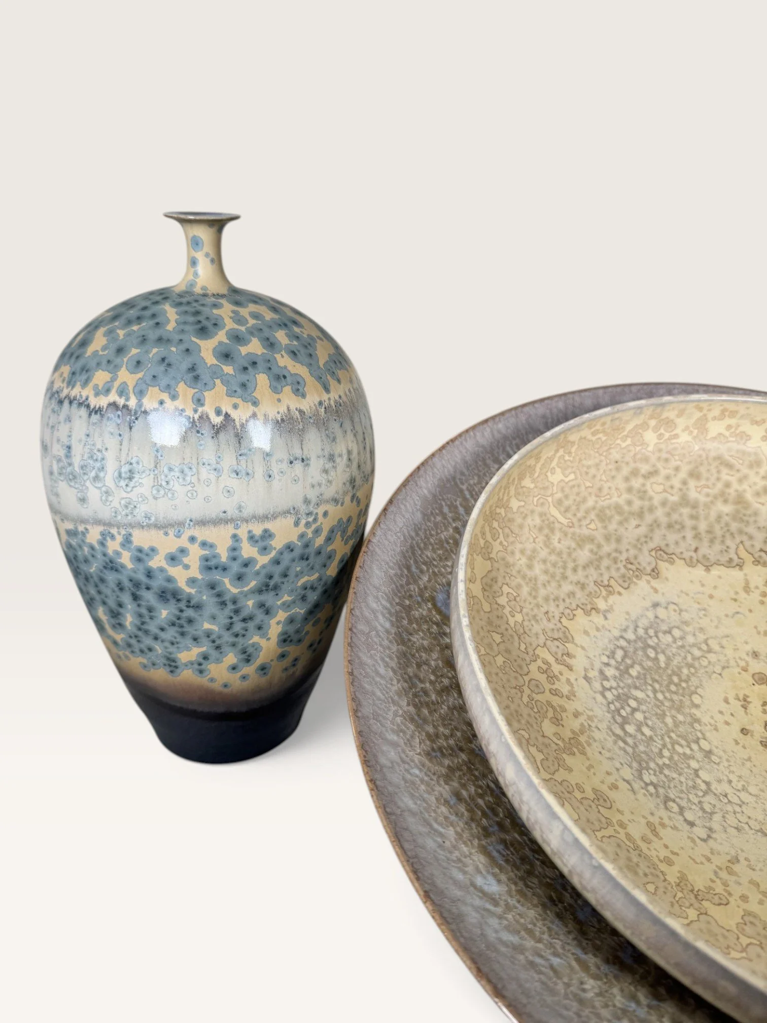 36+32_Slate_Plum_Vase_and_Bowls_01.jpg