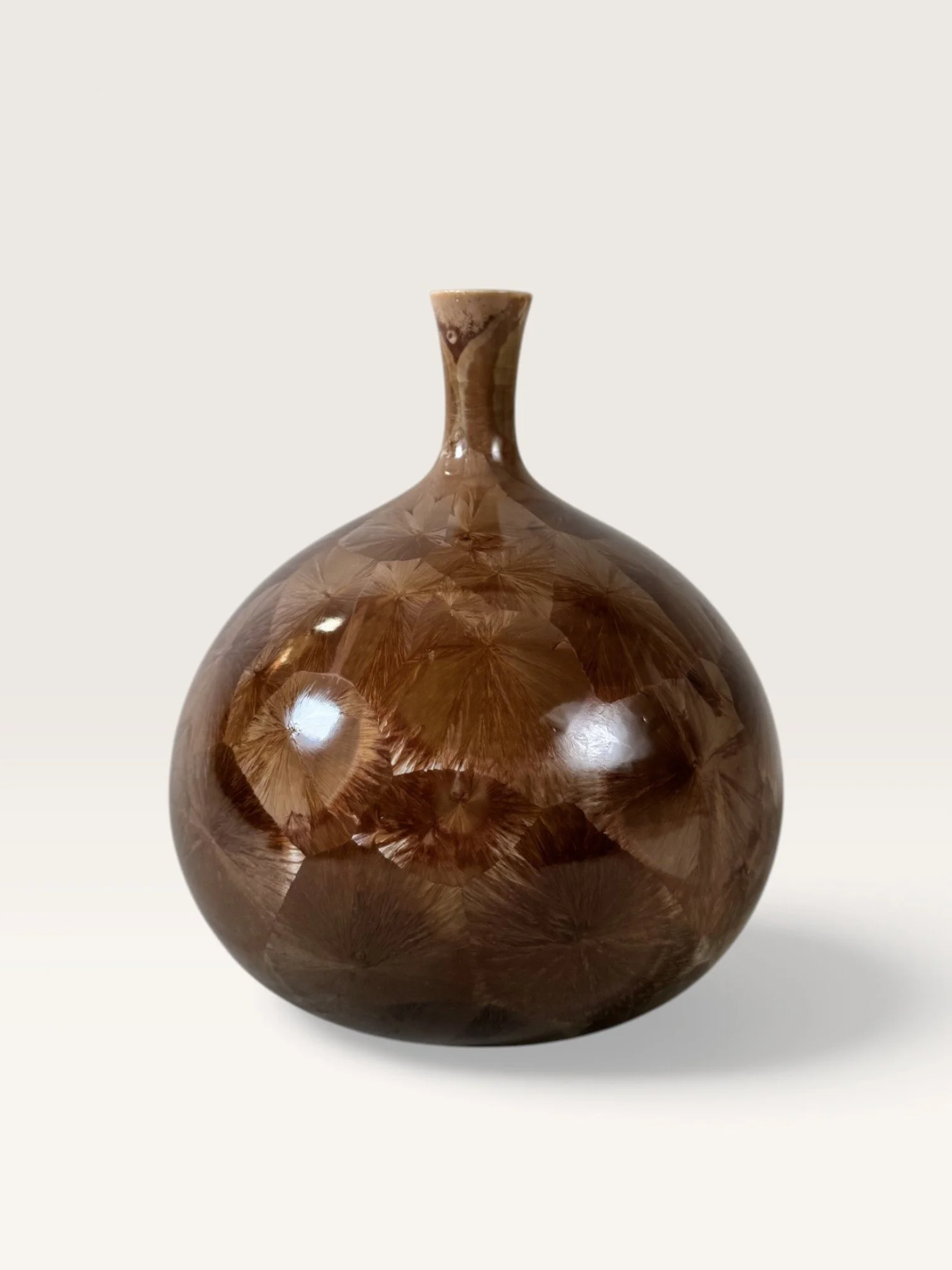 14_Petite_Bronze_Bottle_02.jpg