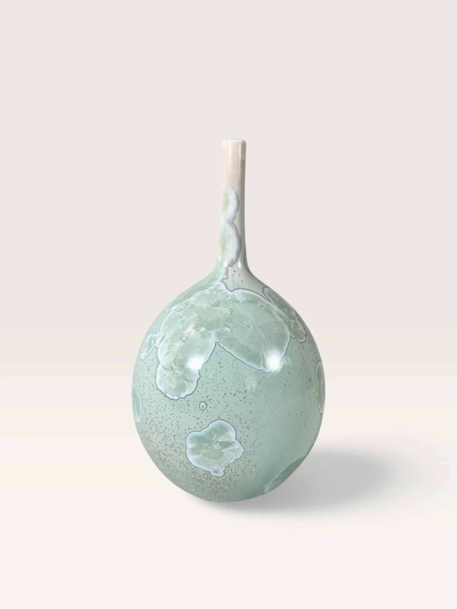 08_Seafoam_Blush_Bottle_II_01.jpg
