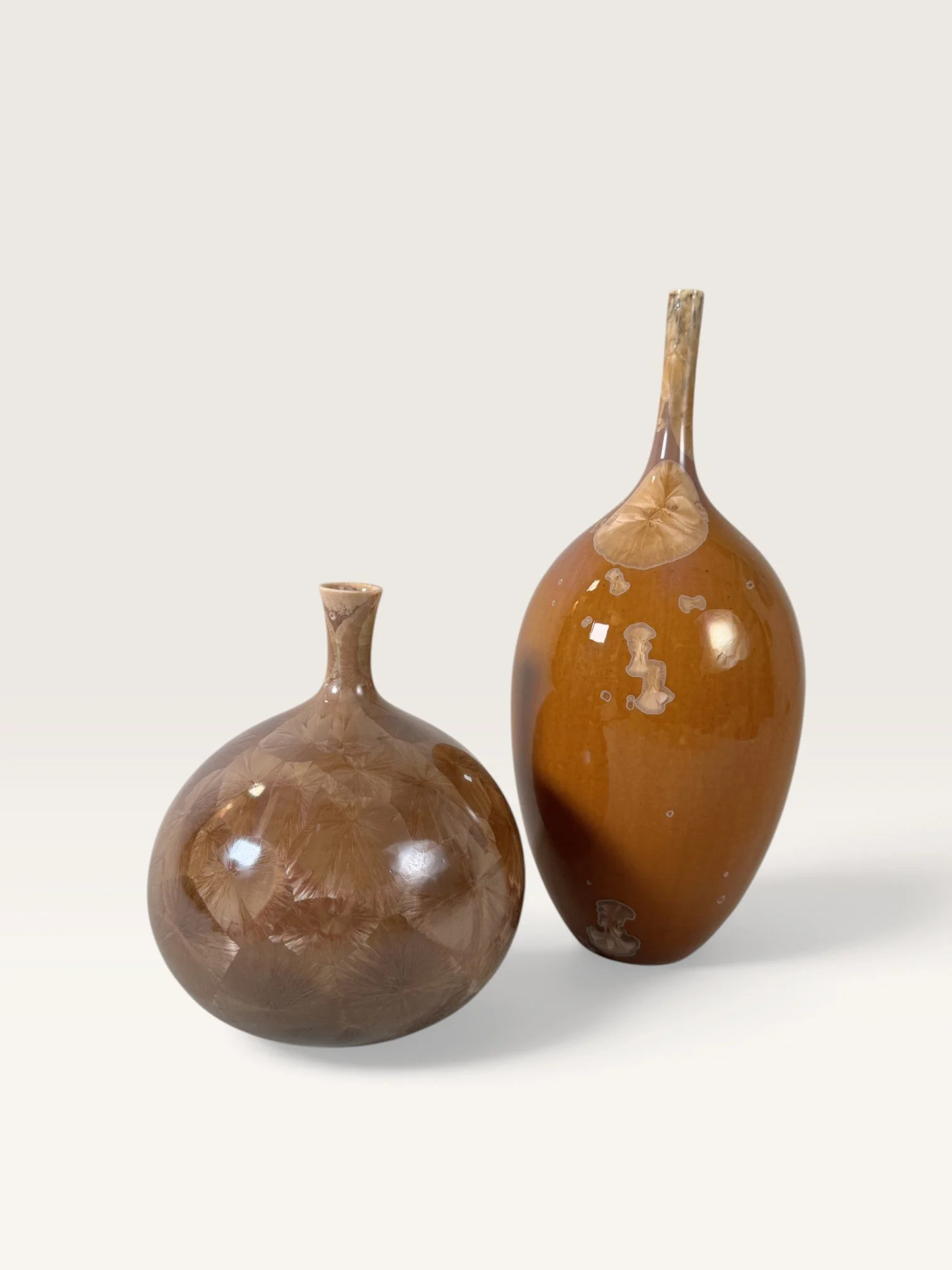 14+15_Bronze_and_Terracotta_Bottles_Pair_01.jpg