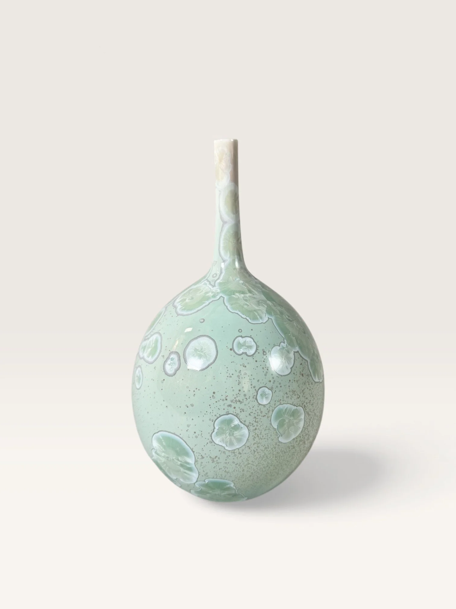 08_Seafoam_Blush_Bottle_II_02.jpg