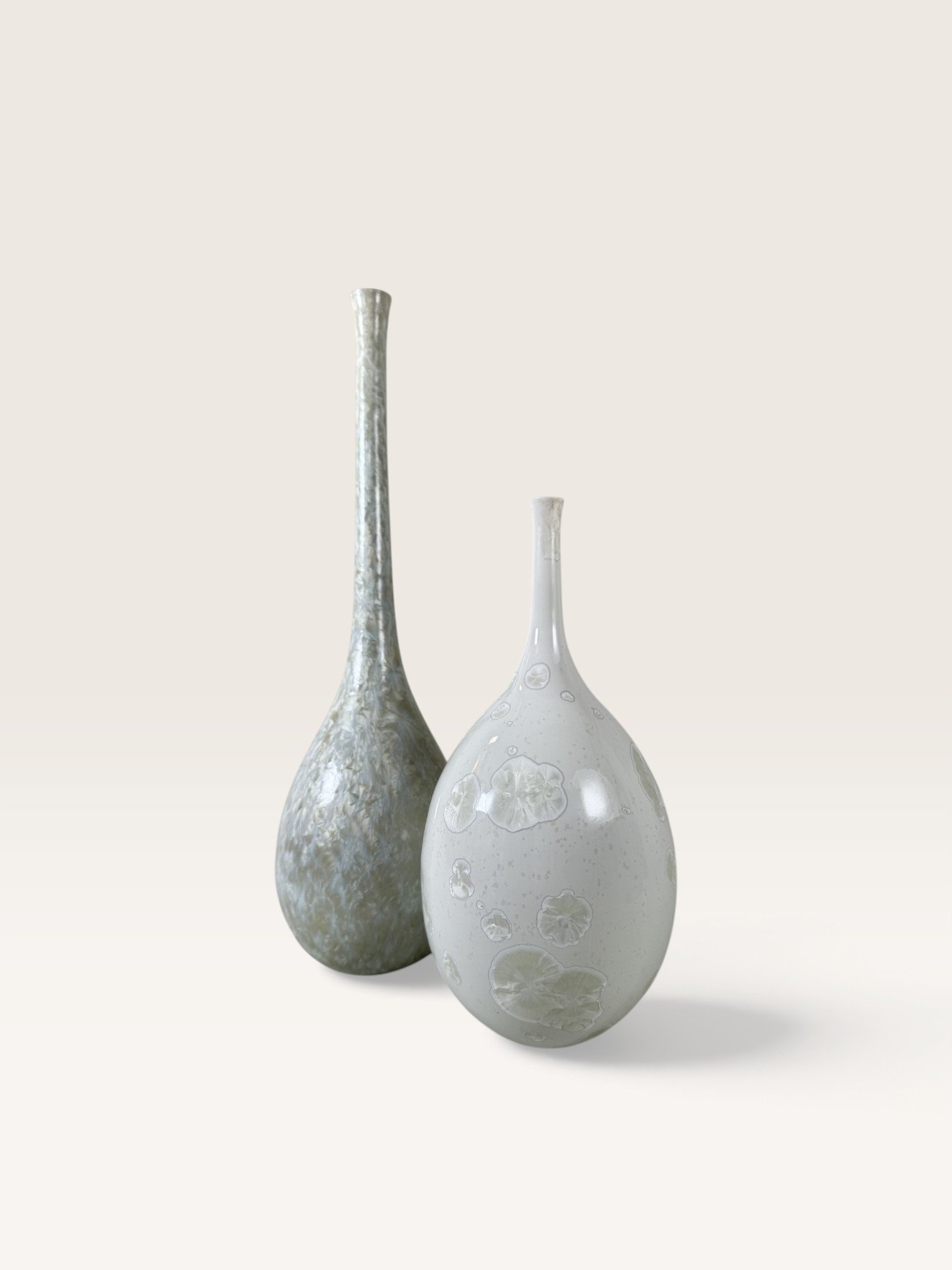 12+13_White_and_Gold_Bottles_Pair_01.jpg (Copy)