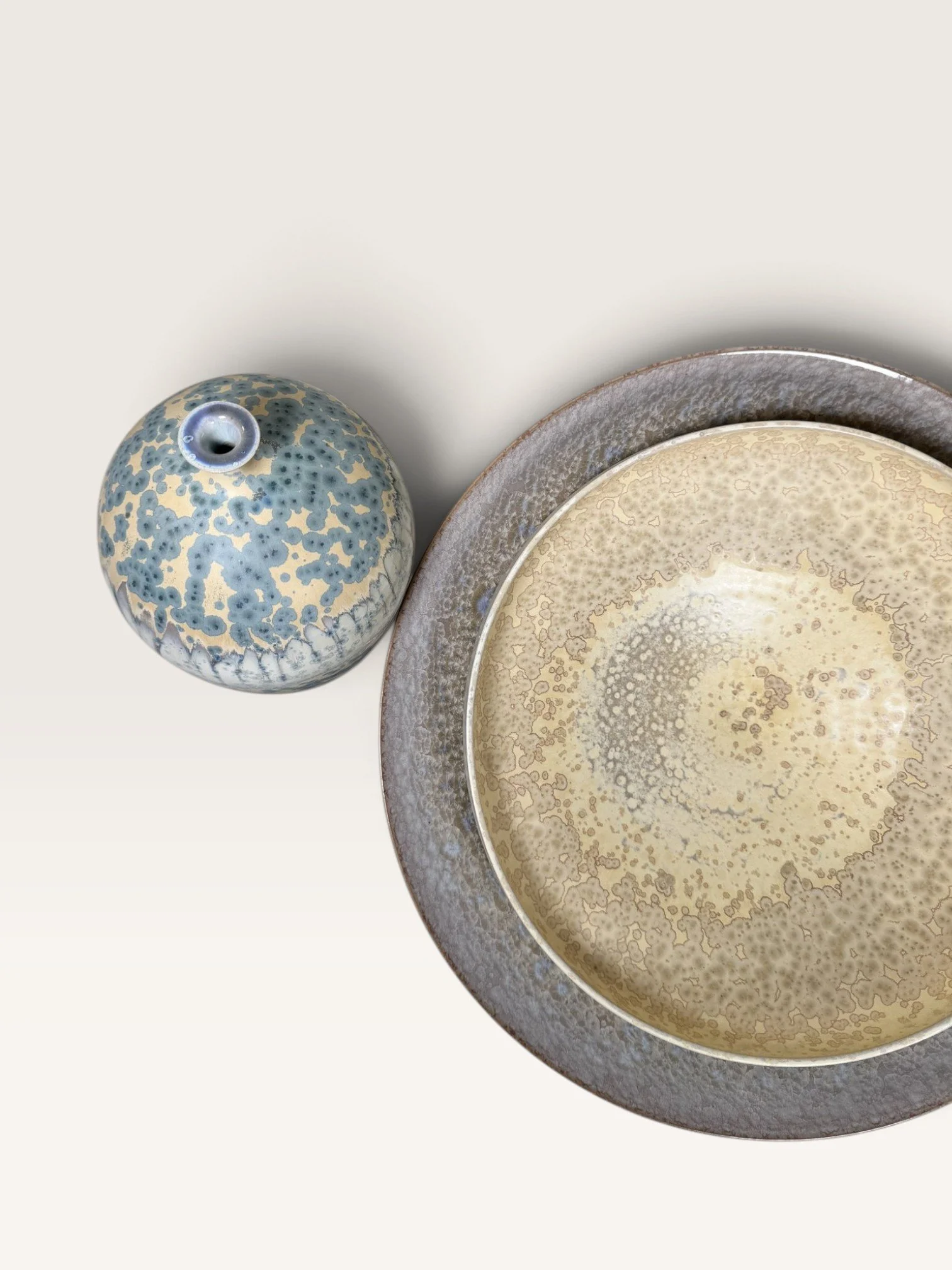 32_Silver_Taupe_Bowl_05.jpg