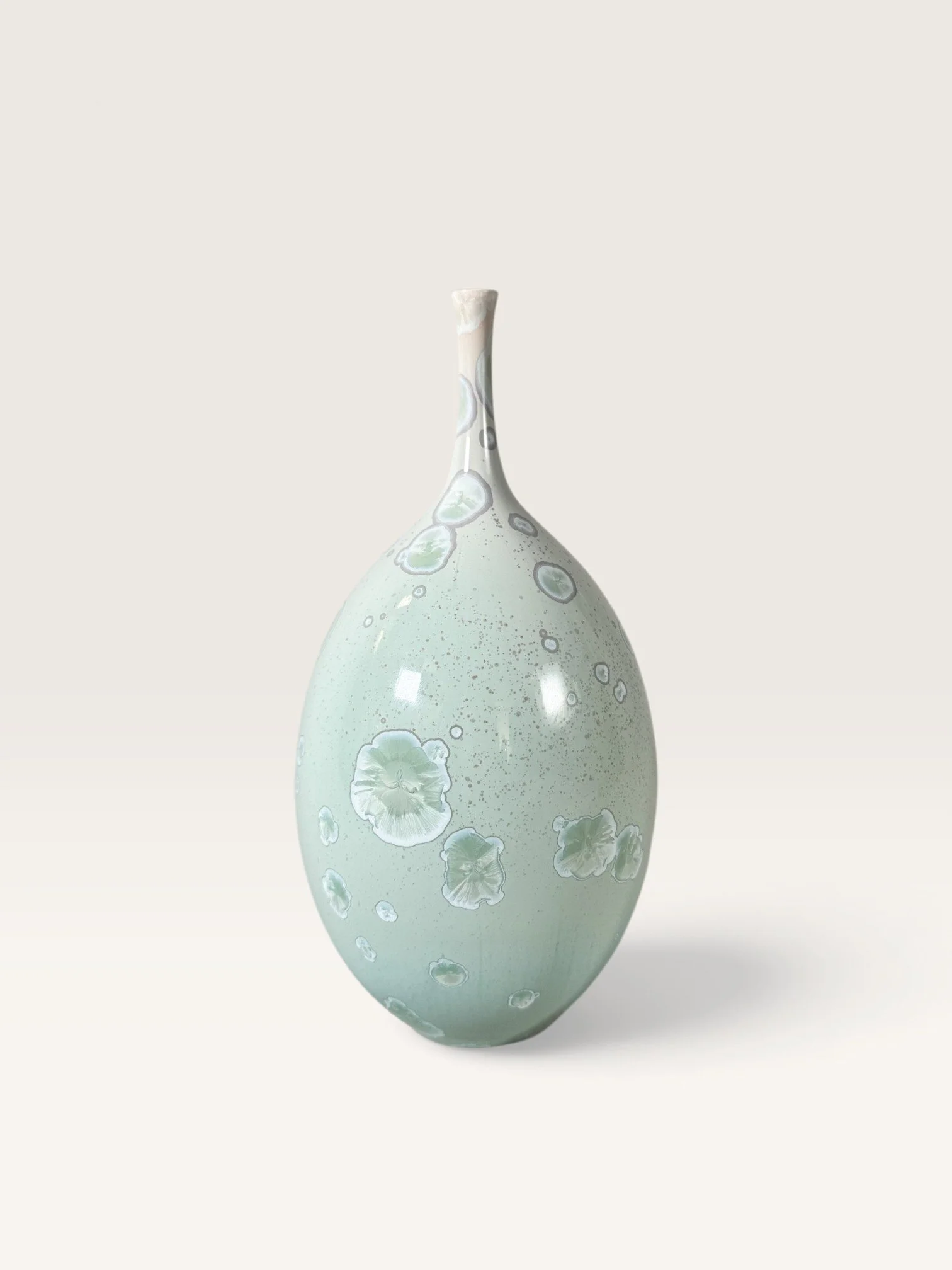 10_Seafoam_Blush_Bottle_IV_01.jpg