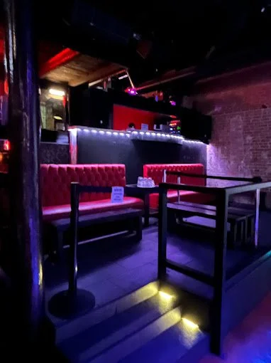 Etro Nightclub