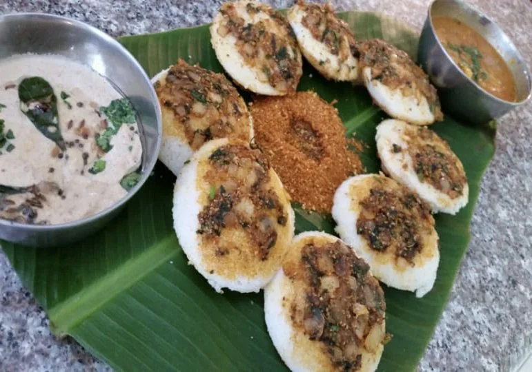 Flyin Idlis 03.jpg