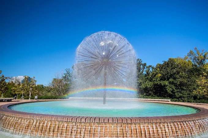 Gus S. Wortham Memorial Fountain