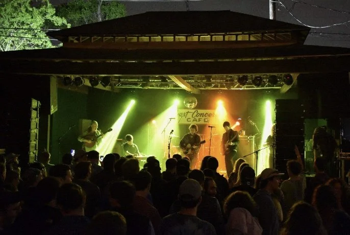 Last Consert Cafe 04.jpg