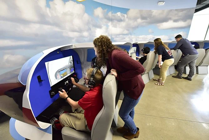 flight-simulator-bay.jpg