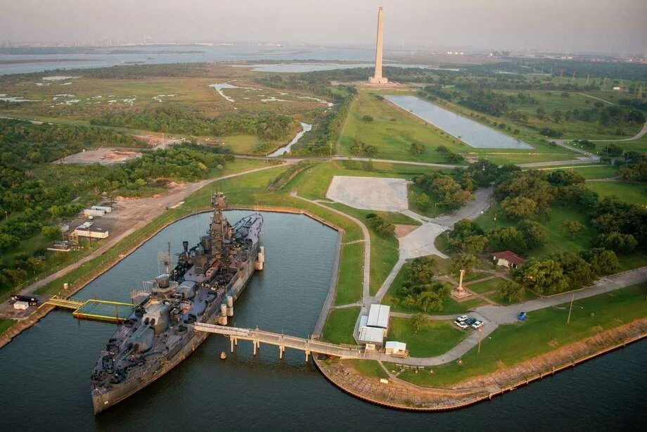 sanjacinto monument.jpg