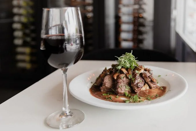 Trez Bistro &amp; Wine Bar