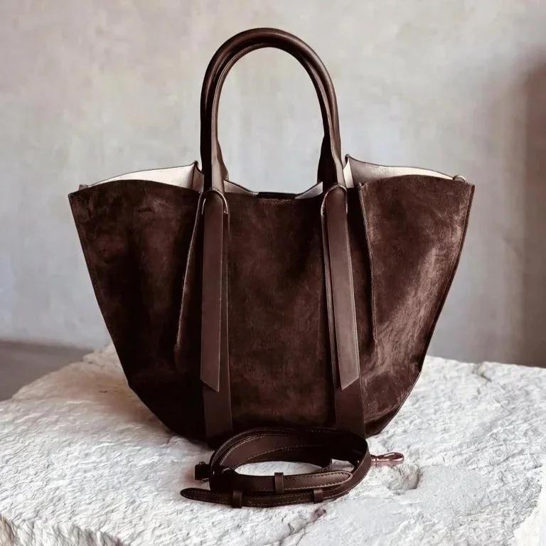 LEE bag in vitello scamosciato testa di moro.