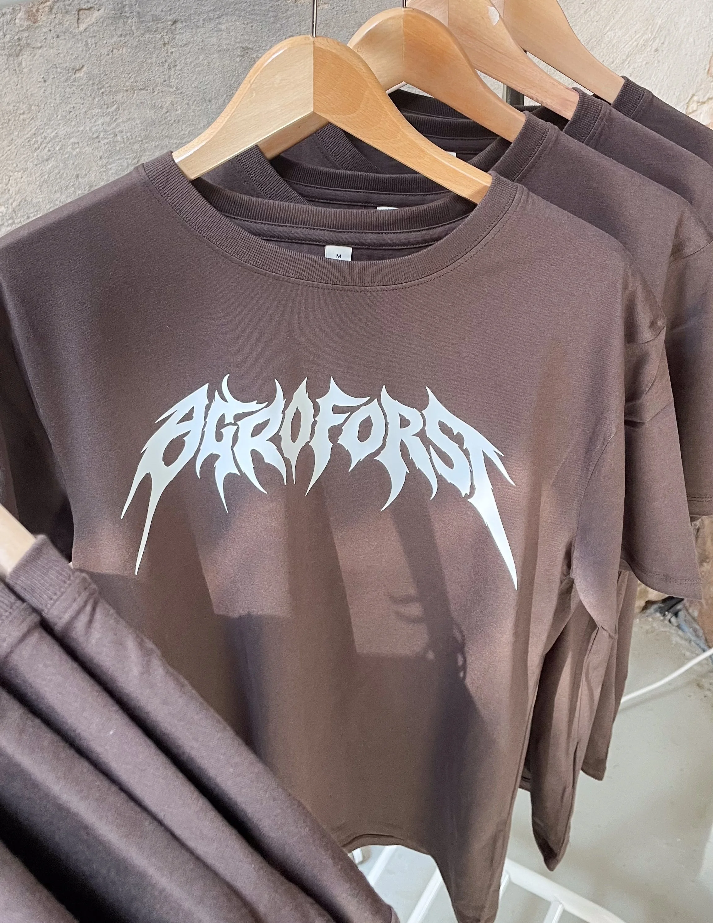 Agroforst T-Shirts (braun mit weißem Schriftzug)