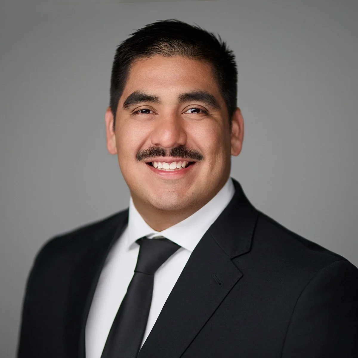 Guillermo M. Martinez