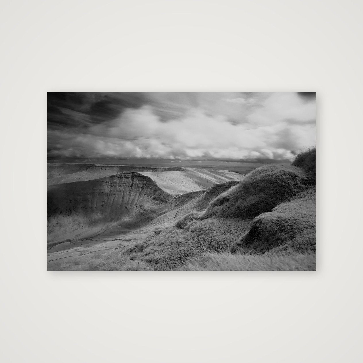 shot_table_a854dd5a_0c5ee55c.jpg
