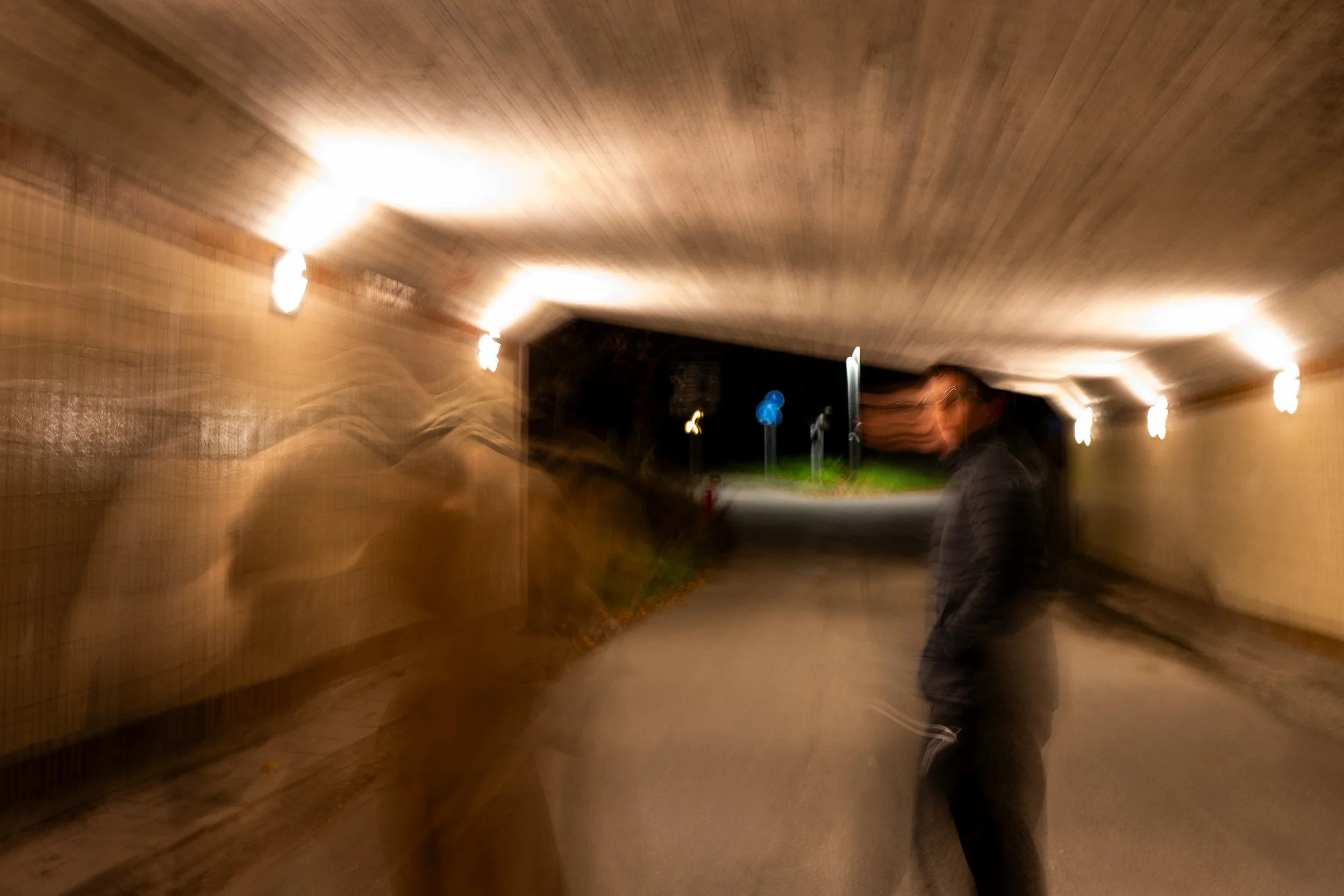 Joe Macleod-Norra Begravningsplatsen-motion photo.jpg