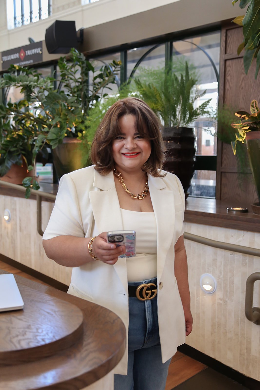 Bienvenidos to Finanzas Pa' Mi Gente, the Inspiration Behind the Business