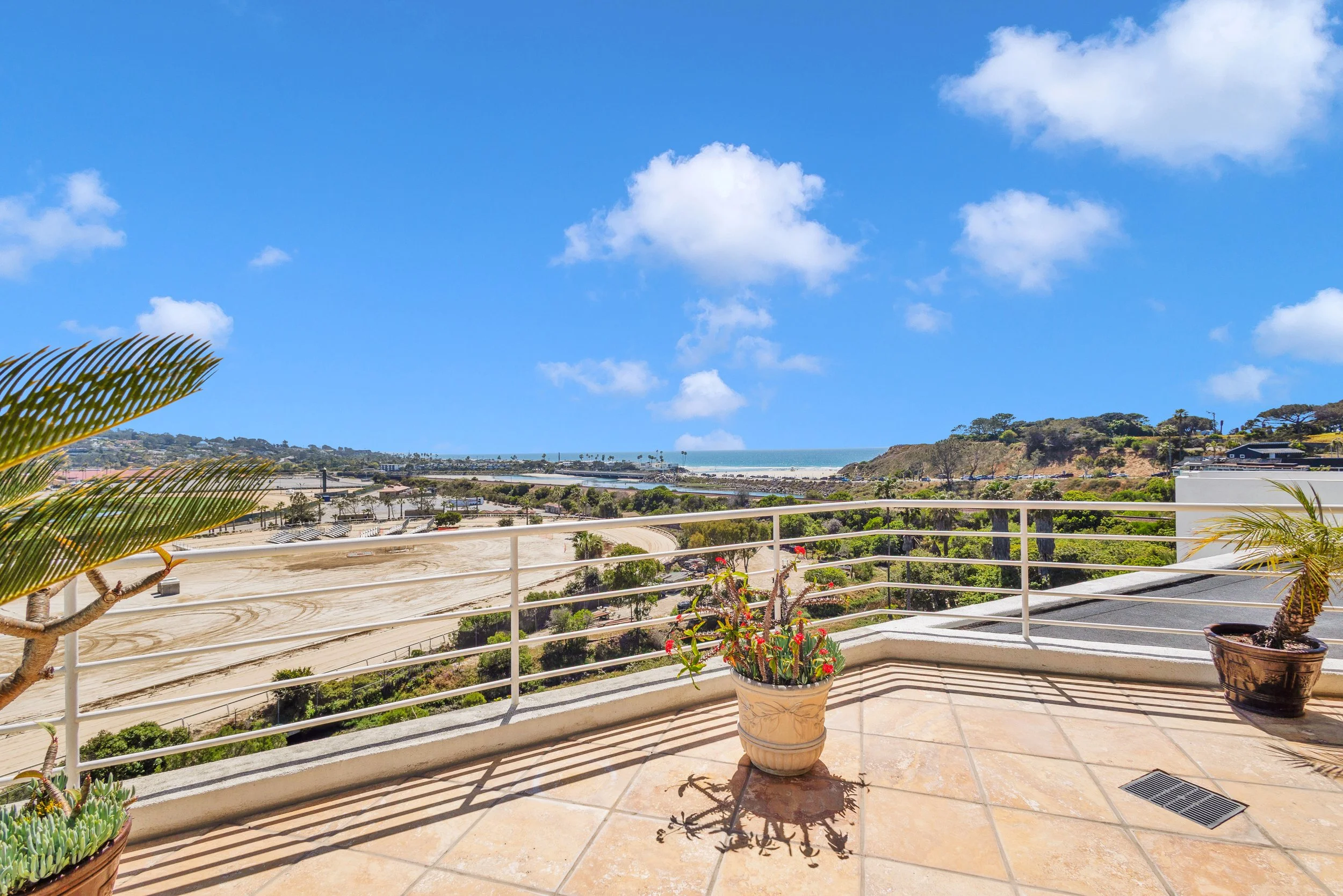 121 Via De La Valle - MLS - LOW RES-41 (1).jpg