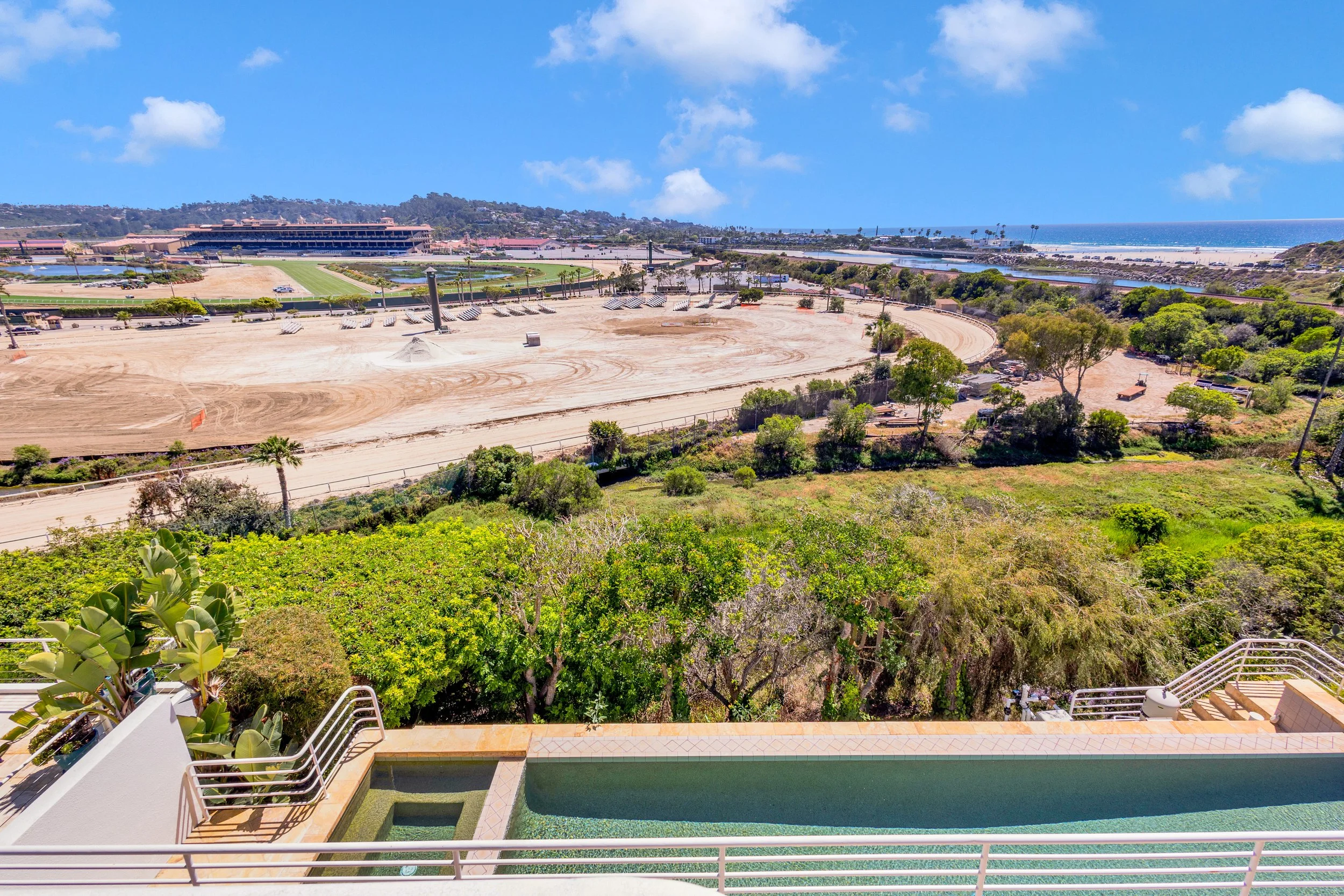 121 Via De La Valle - MLS - LOW RES-42.jpg