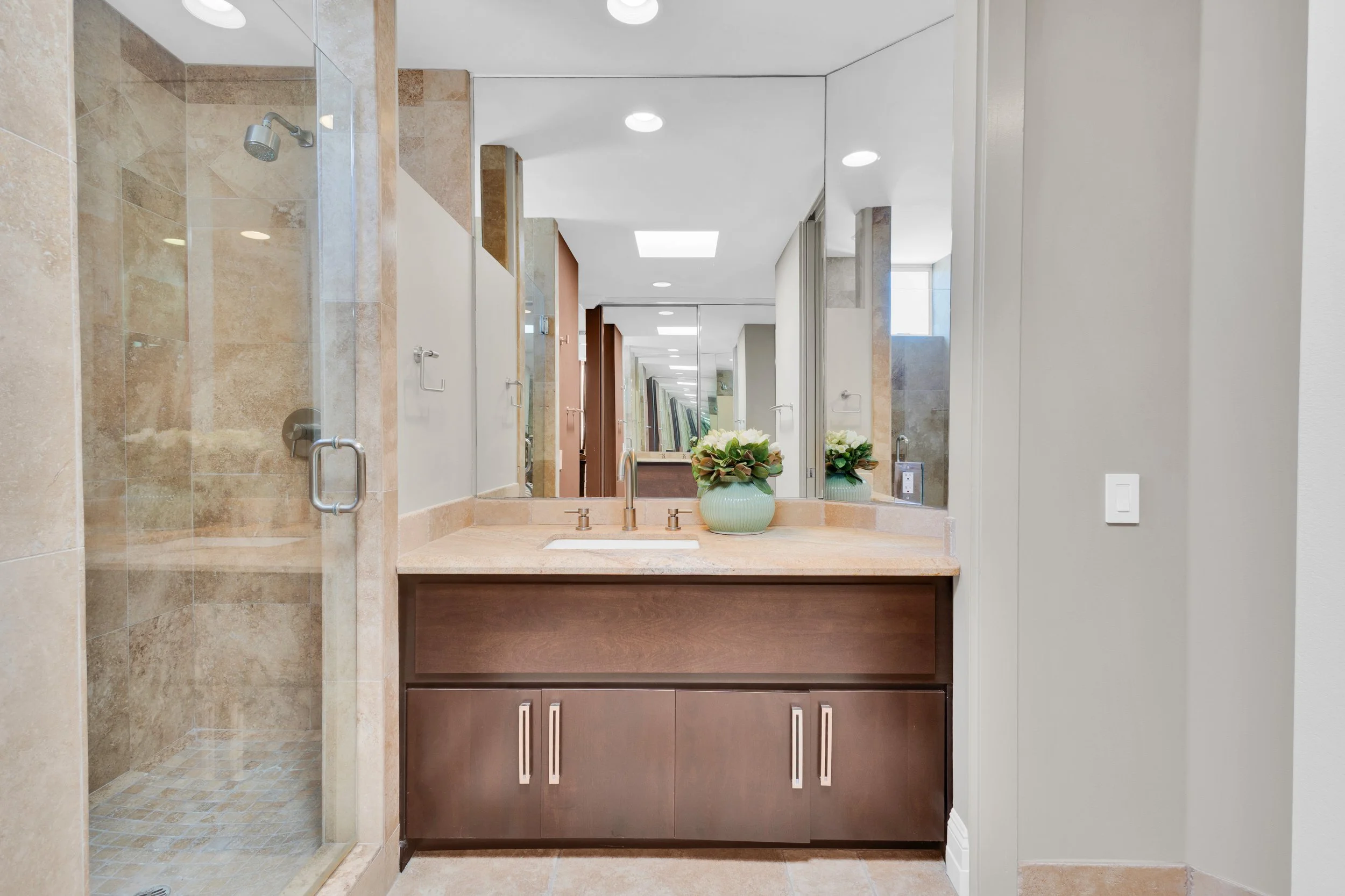 121 Via De La Valle - MLS - LOW RES-90.jpg