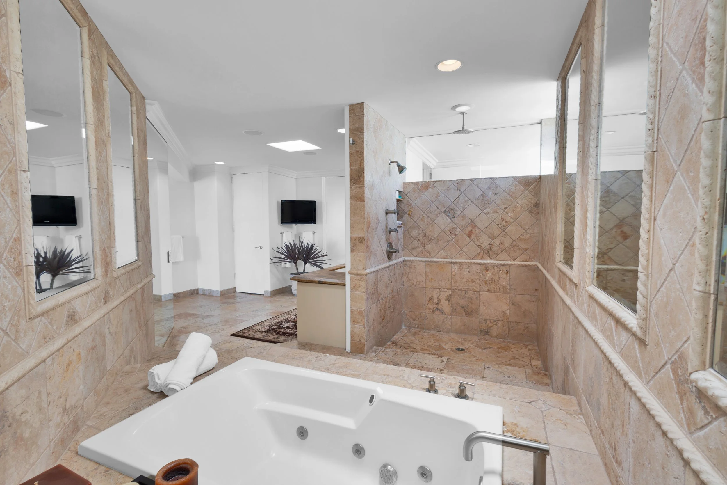 121 Via De La Valle - MLS - LOW RES-108.jpg