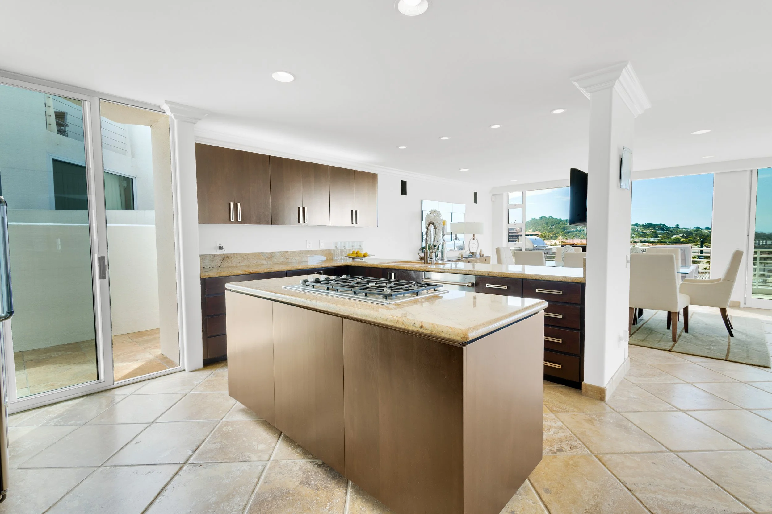 121 Via De La Valle - MLS - LOW RES-115.jpg