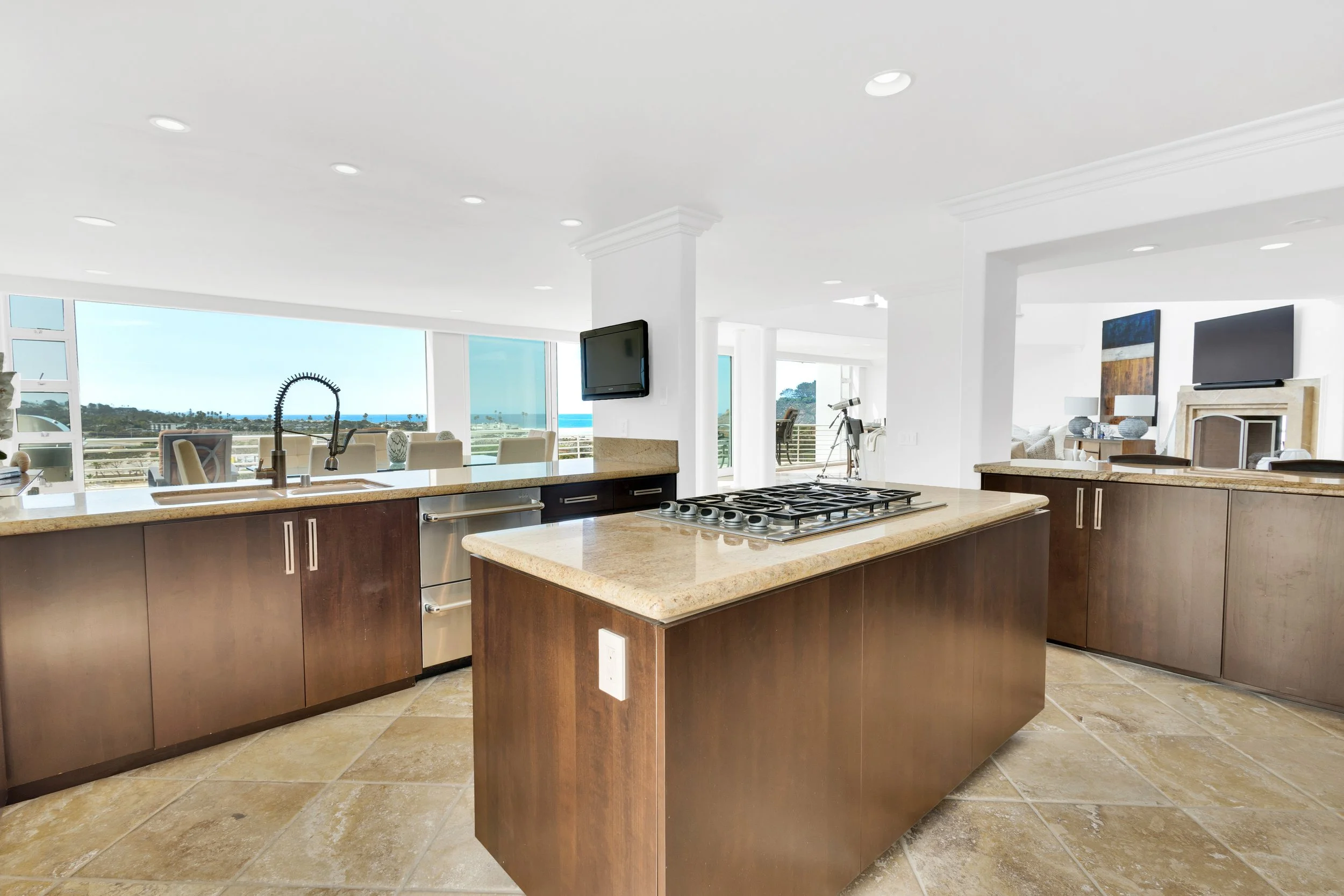 121 Via De La Valle - MLS - LOW RES-116.jpg